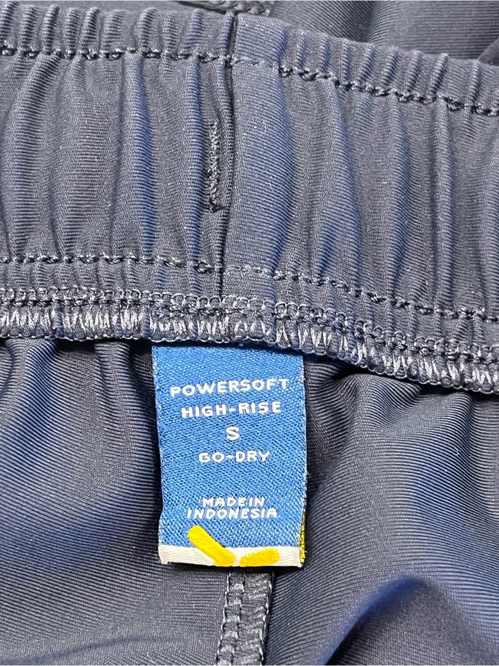 Women’s Old Navy and Gap Running Shorts Set of 3 — Navy, Black & Camo sizesmall - Picture 12 of 13